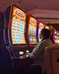 aula f65 Slots